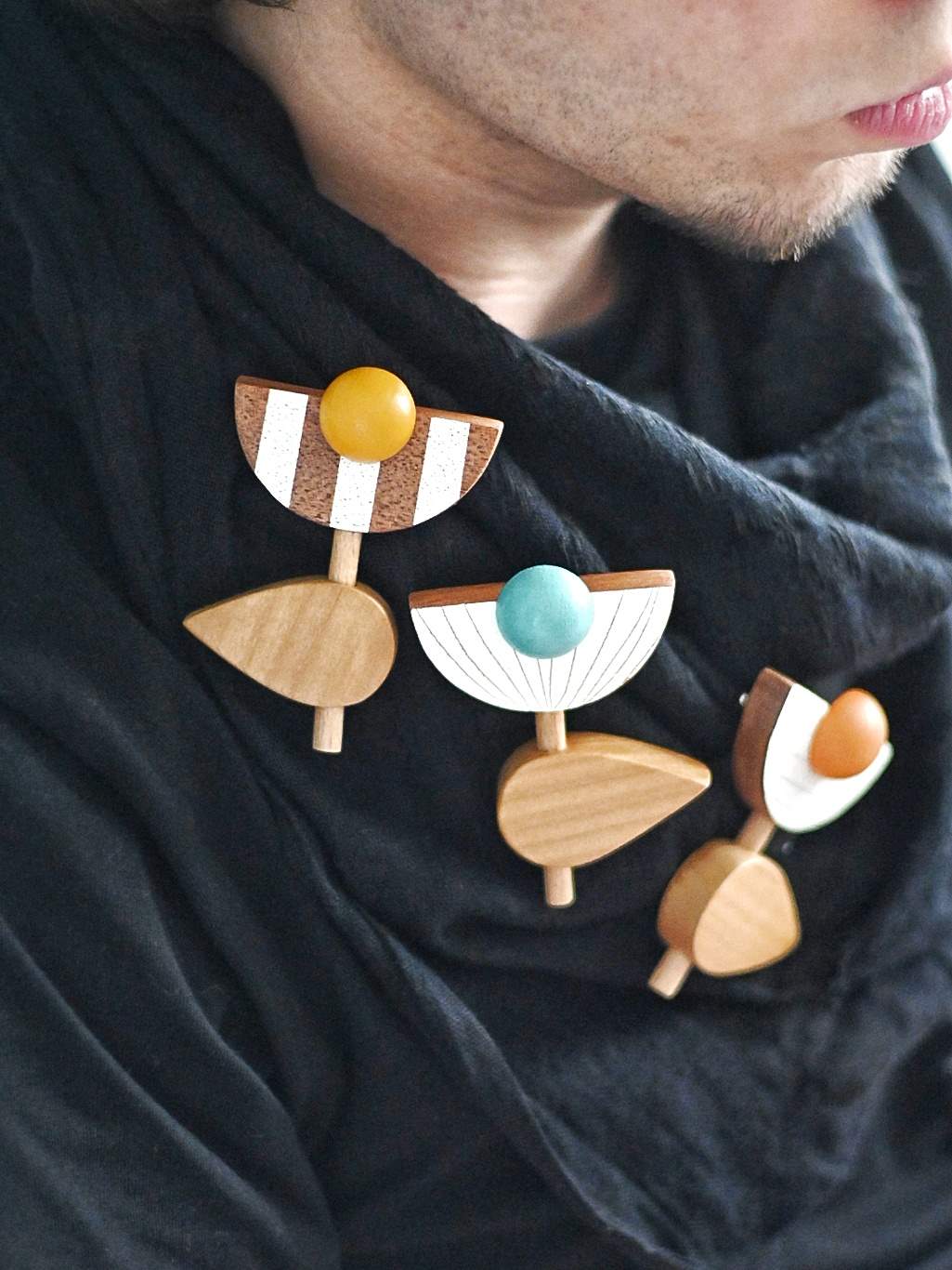 FLORY.GO- Spilla in legno dipinto- Arancione